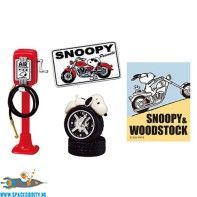 Snoopy Re-Ment Snoopy's Garage #7 Garage Decorations