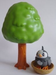 Pokemon in the Forest mascot serie Starly