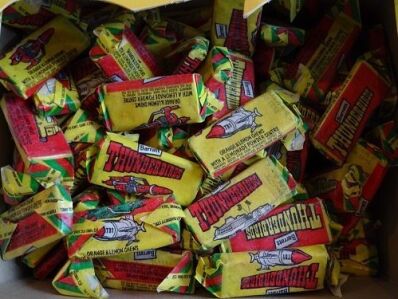 Thunderbirds 1992 doos vol met snoepjes (chews)