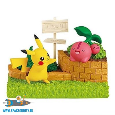 te koop-amsterdam-pokemon-speelgoed-winkel-Pokemon Re-Ment Garden Collection Pikachu & Cherubi