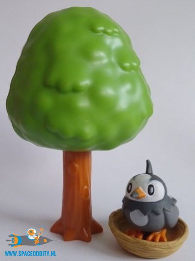 Pokemon in the Forest mascot serie Starly
