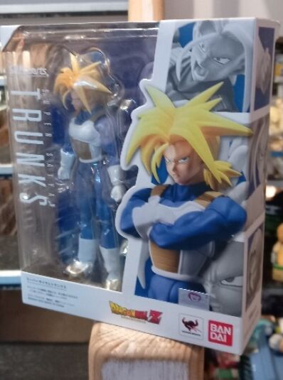 -amsterdam-action-figures-bandai