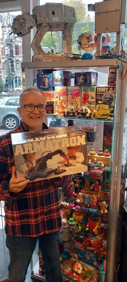 Vamsterdam-retro-toy-store-intage Tomy Robots